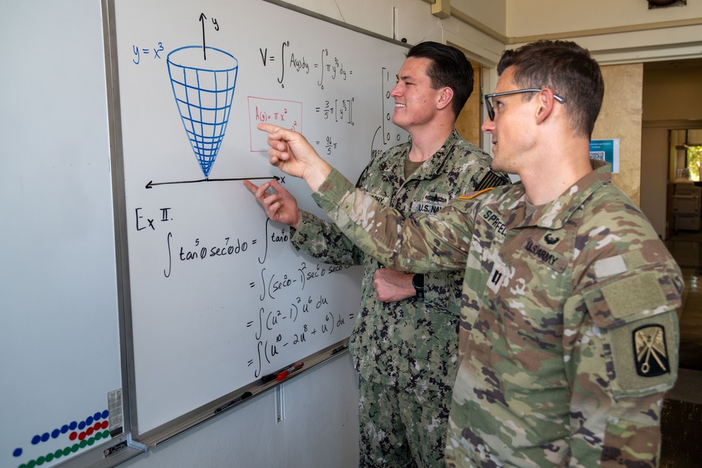 Math Acceleration Lab at NPS Strengthens Calculus Foundations Through Personalized Mentorship