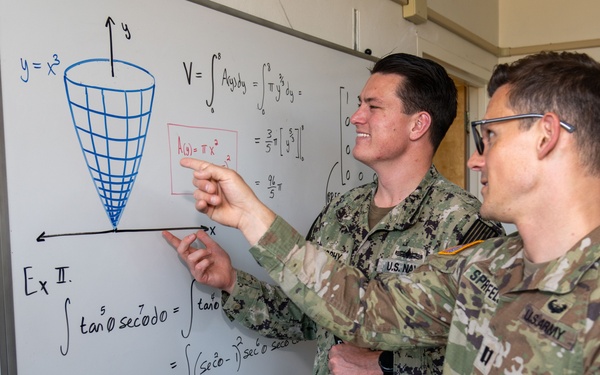Math Acceleration Lab at NPS Strengthens Calculus Foundations Through Personalized Mentorship