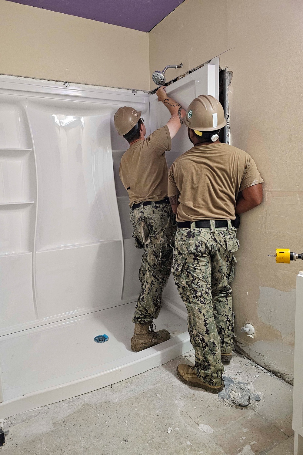 NMCB 133 Facility Maintenance in the Bahamas