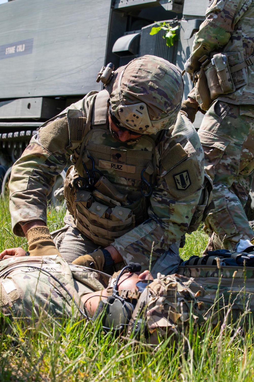 41st FAB Soldiers conduct medical operations during a simulated mass casualty attack during Saber Guardian 25