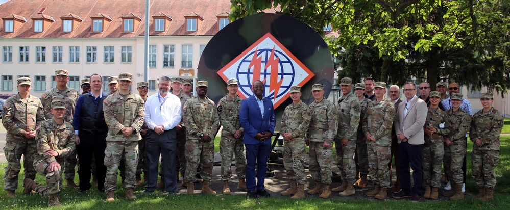 LTG Crawford hosts LPD at 2d TSB