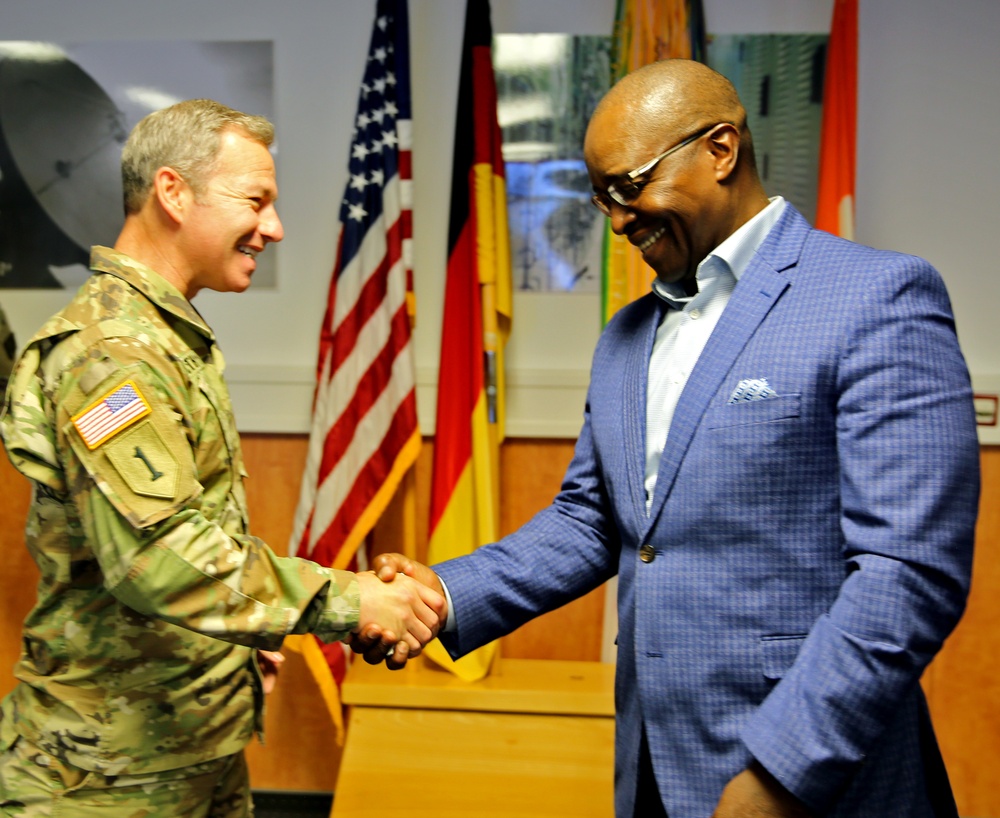 LTG Crawford hosts LPD at 2d TSB