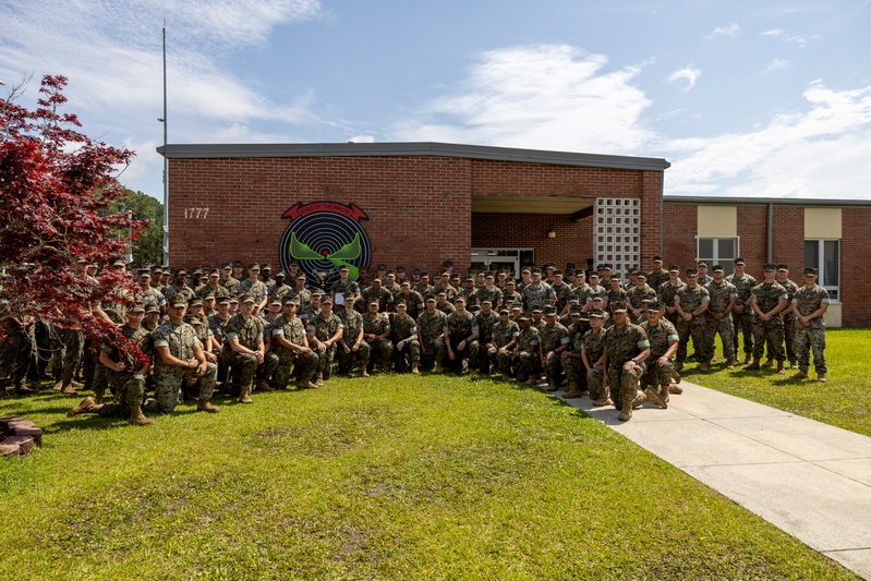MACS-2 receives the II MEF Lt. Gen. “Chesty” Puller Award