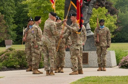 Headquarters and Headquarters Battalion Hosts Change of Command Ceremony