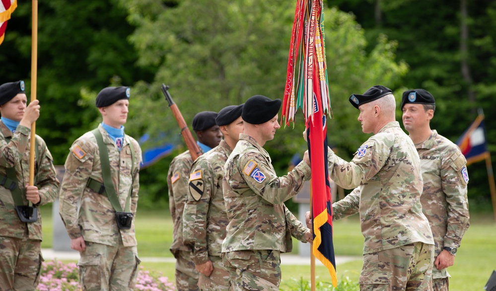 Headquarters and Headquarters Battalion Hosts Change of Command Ceremony