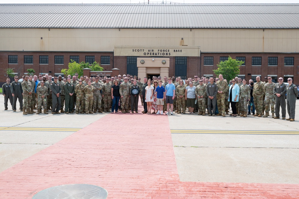 375th AMW commander conducts fini flight&amp;#xA;