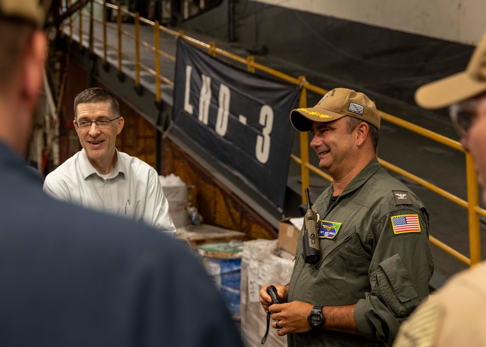 USS Kearsarge Hosts Mr. Mark Gruman