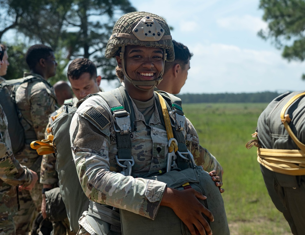 Paratroopers conduct Operation Gator Drop