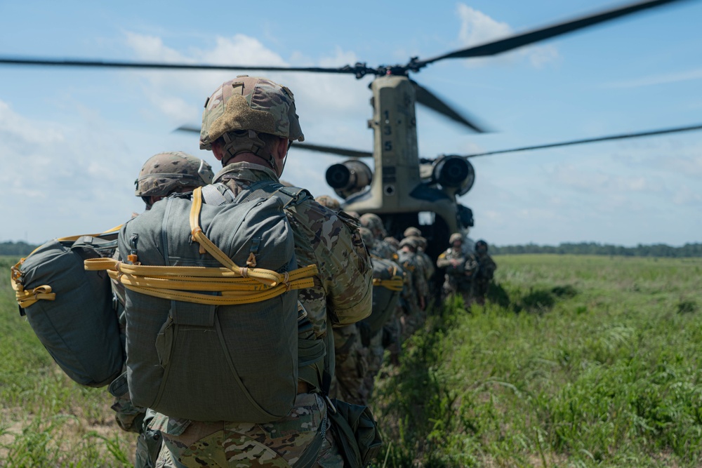 Paratroopers conduct Operation Gator Drop
