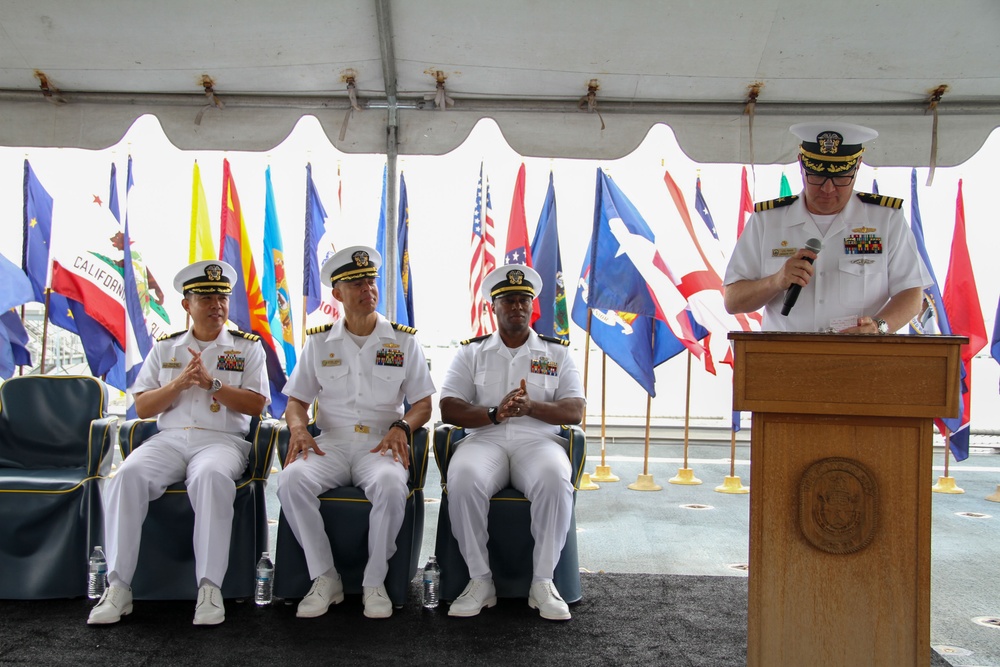 USS Kansas City (LCS 22) Conducts Change of Command