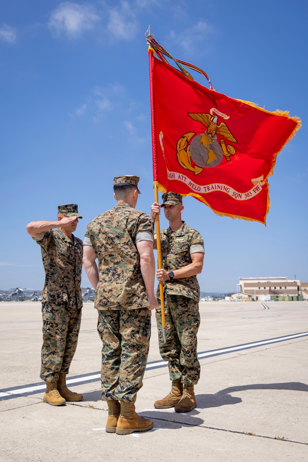HMLAT-303 Change of Command