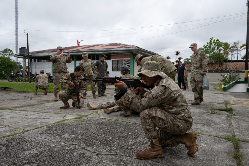 On the Ground in Iquitos: Leaders Connect with AMISTAD Teams