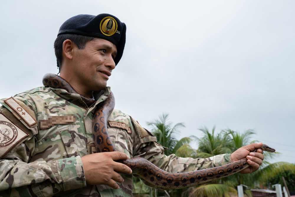 On the Ground in Iquitos: Leaders Connect with AMISTAD Teams