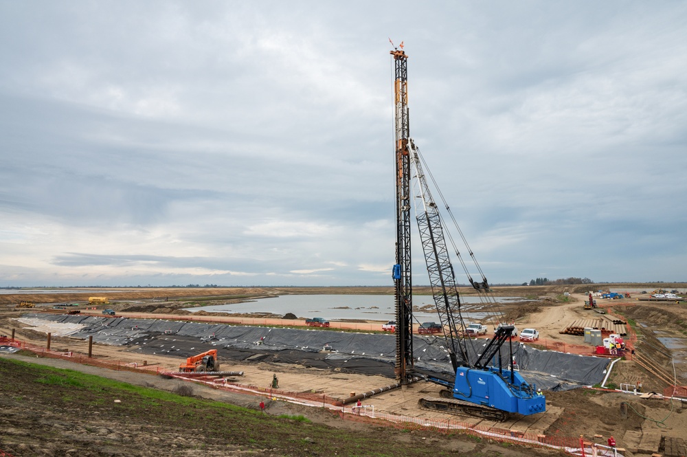 Fish Highway Takes Shape at Sacramento Weir