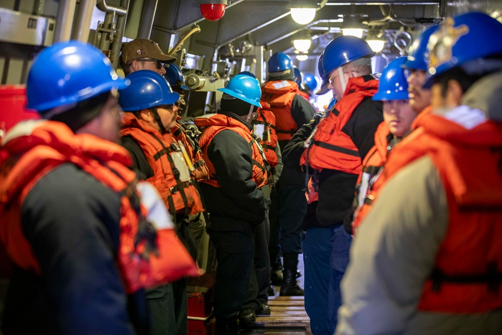 USS Preble Conducts Underway Replenishment with USNS Washington Chambers
