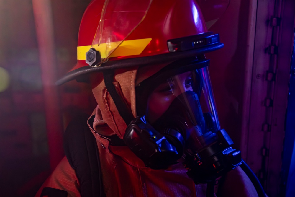 USS Preble Conducts Flying Squad Drill