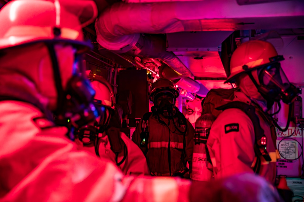 USS Preble Conducts Flying Squad Drill