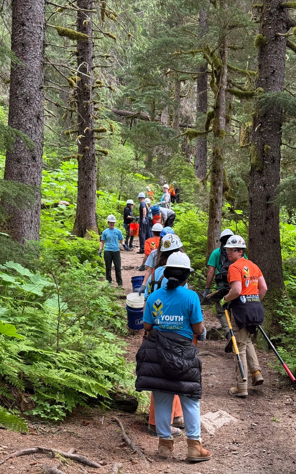 Seabees Power Through Anchorage Trail Project in One Day During Navy Week Anchorage
