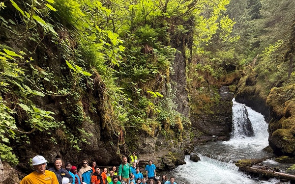 Seabees Power Through Anchorage Trail Project in One Day During Navy Week Anchorage
