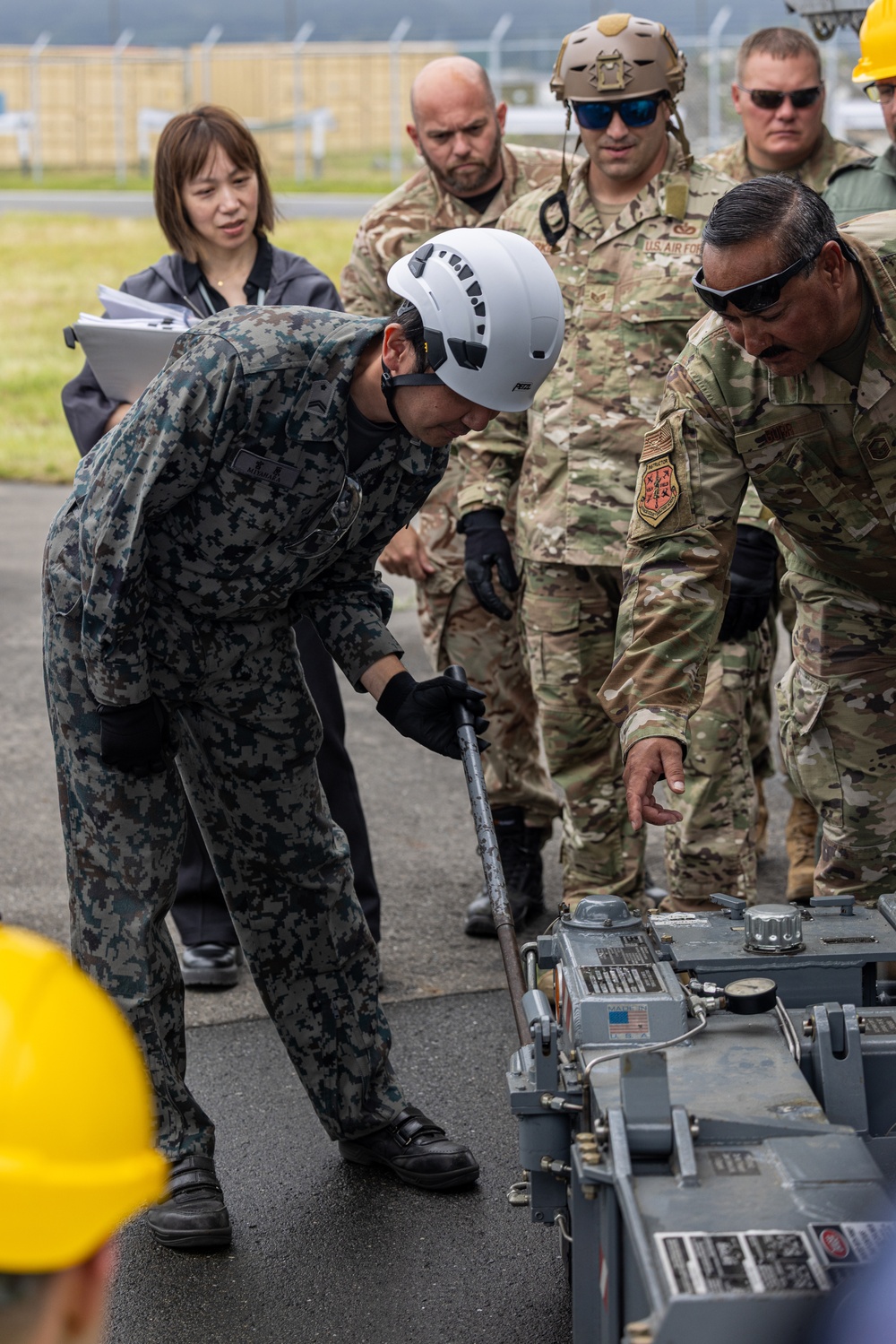 MCAS Iwakuni ARFF Multinational Crash Damaged or Disabled Aircraft Recovery training