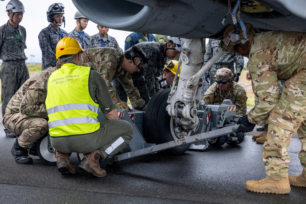MCAS Iwakuni ARFF Multinational Crash Damaged or Disabled Aircraft Recovery training