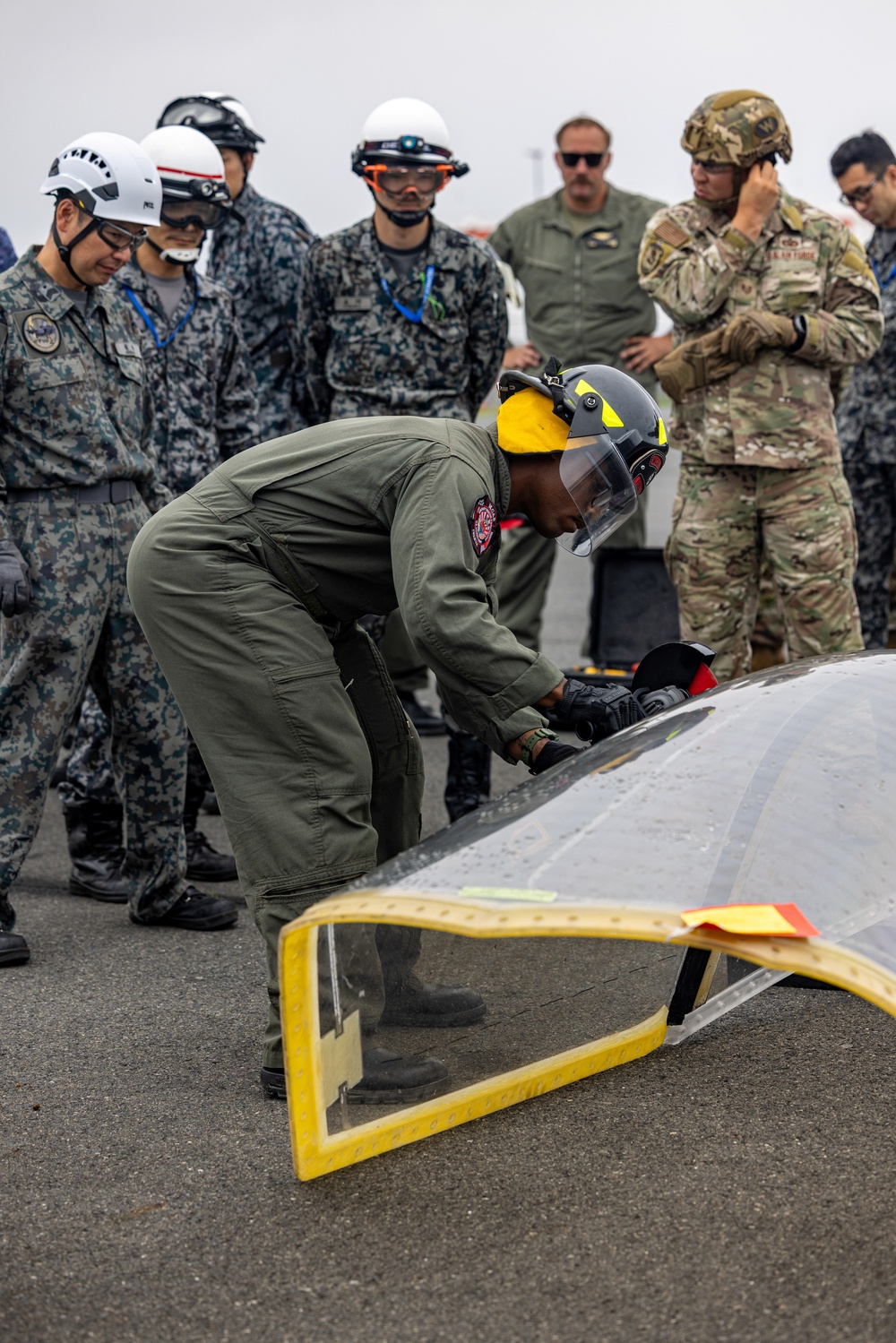 MCAS Iwakuni ARFF Multinational Crash Damaged or Disabled Aircraft Recovery training