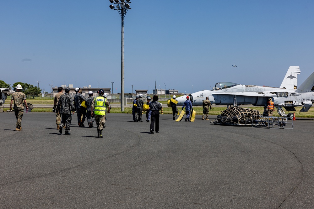MCAS Iwakuni ARFF Multinational Crash Damaged or Disabled Aircraft Recovery training