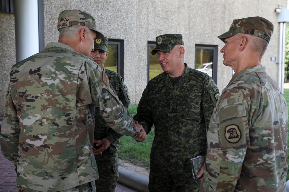 Nordhaus, Army National Guard leadership team visit Guardsmen on rotation at JRTC