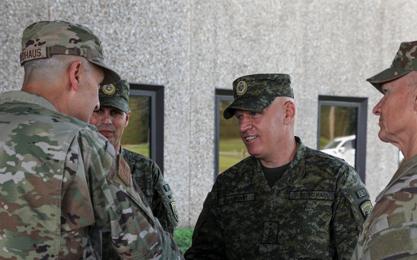 Nordhaus, Army National Guard leadership team visit Guardsmen on rotation at JRTC