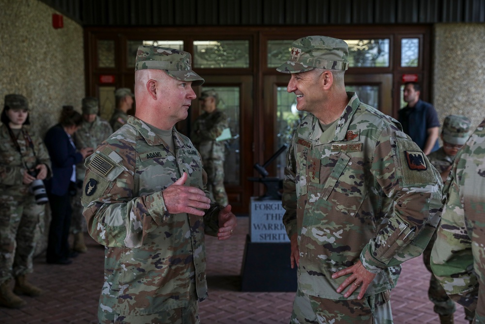 Nordhaus, Army National Guard leadership team visit Guardsmen on rotation at JRTC