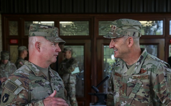 Nordhaus, Army National Guard leadership team visit Guardsmen on rotation at JRTC