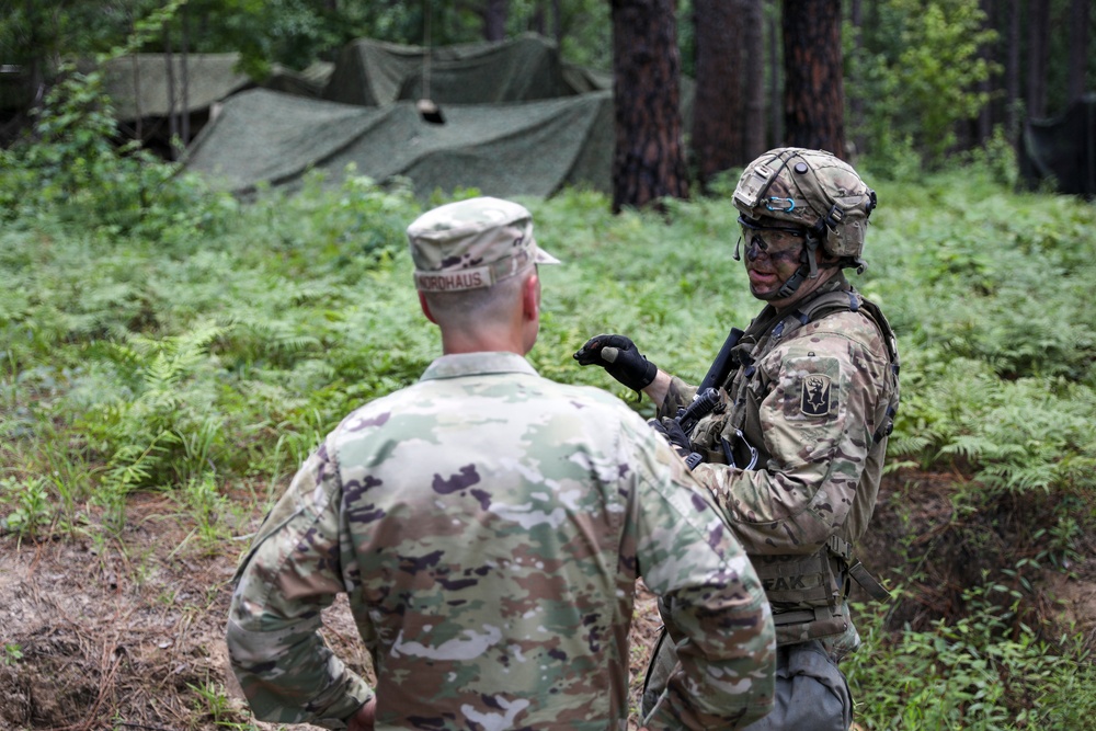 Nordhaus, Army National Guard leadership team visit Guardsmen on rotation at JRTC