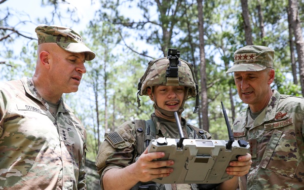 Nordhaus, Army National Guard leadership team visit Guardsmen on rotation at JRTC