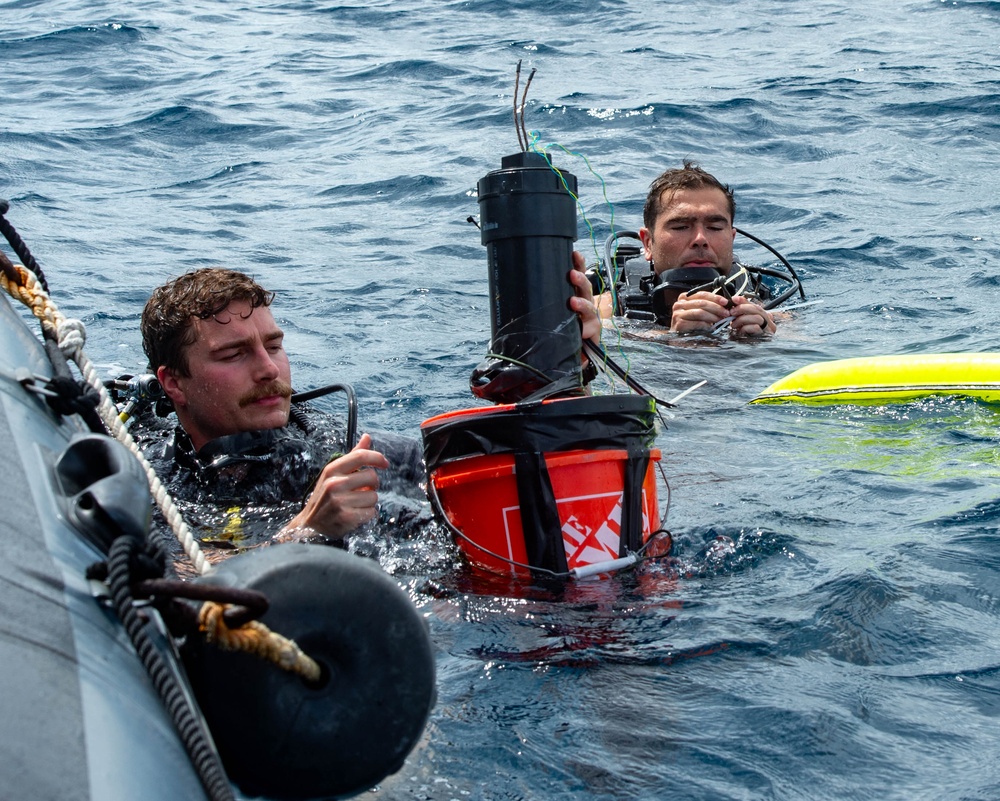 EODMU 5, RSN Naval Diving Unit Bi-lateral Training
