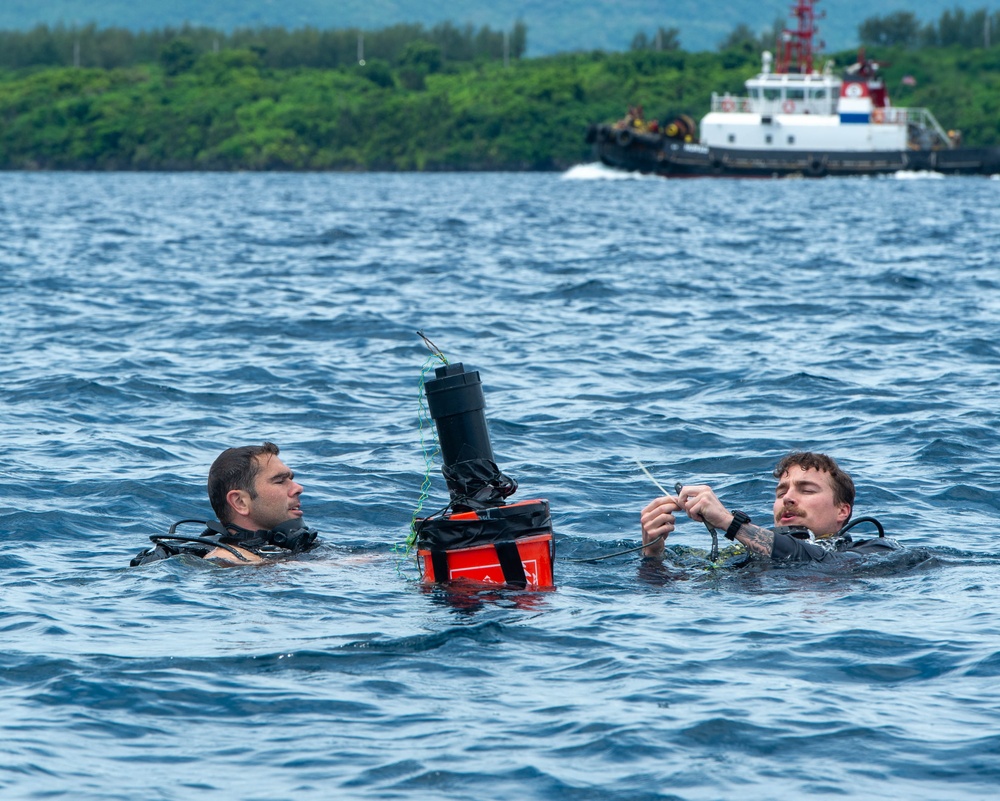 EODMU 5, RSN Naval Diving Unit Bi-lateral Training