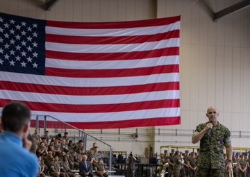Marine Aircraft Group 12 host change of command ceremony
