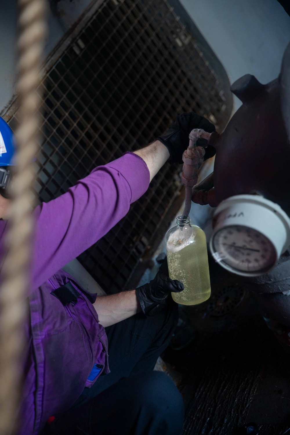 George Washington Conducts Fueling-at-Sea with Badlands Trader