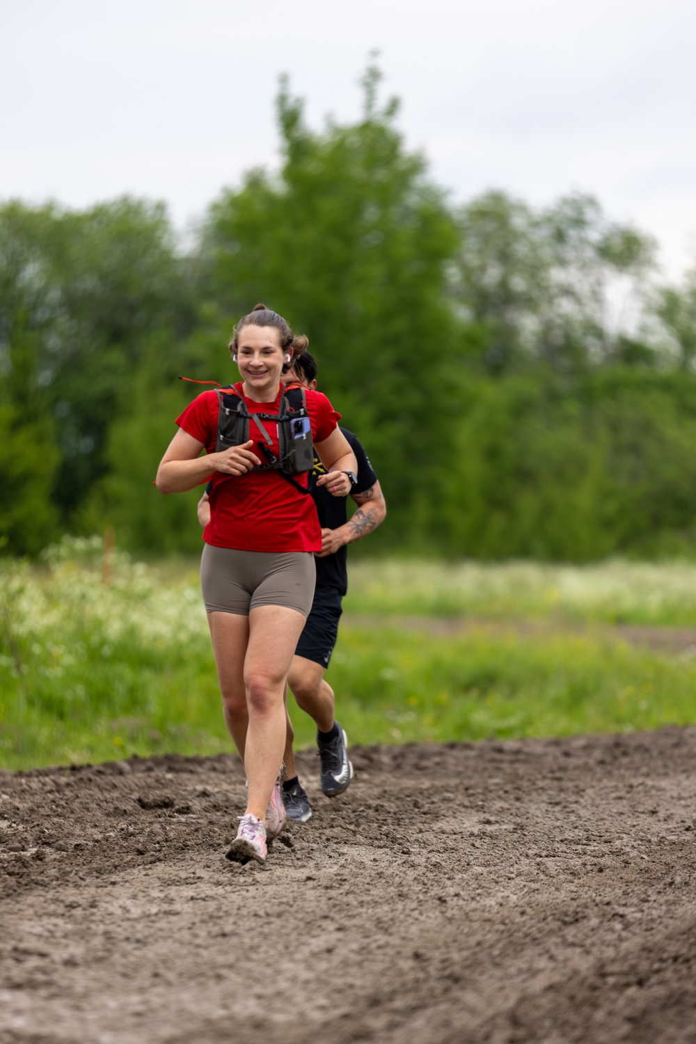 3-321 FAR Runs Relay Race in Honor of Unit History