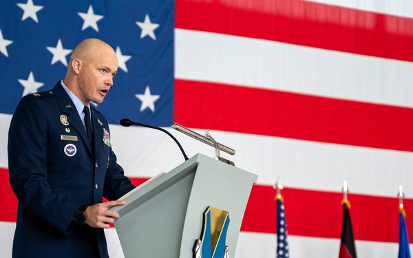 86th OG says farewell, welcomes new commander
