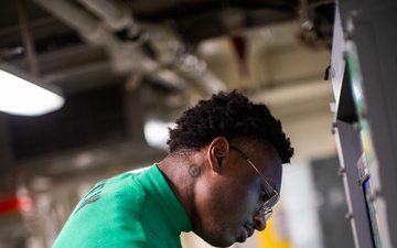 George Washington Sailors Gather Arresting Gear Data