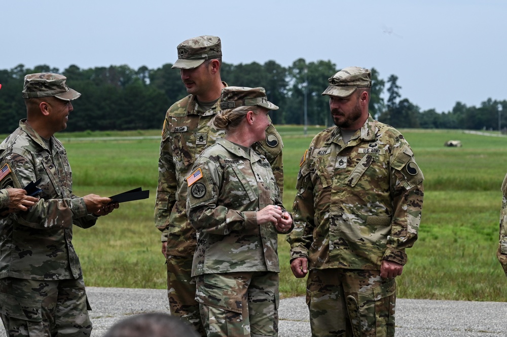 VNG flights crews, aircraft support Fort Lee DZ reopening