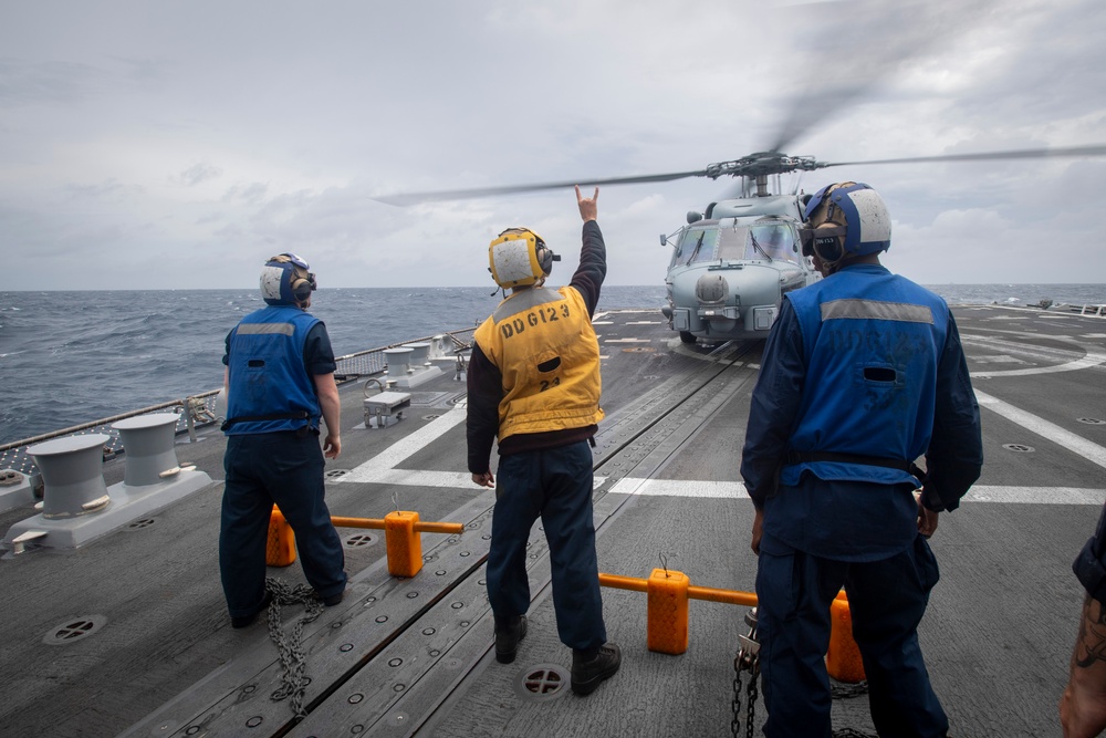 Sailors conduct flight operations