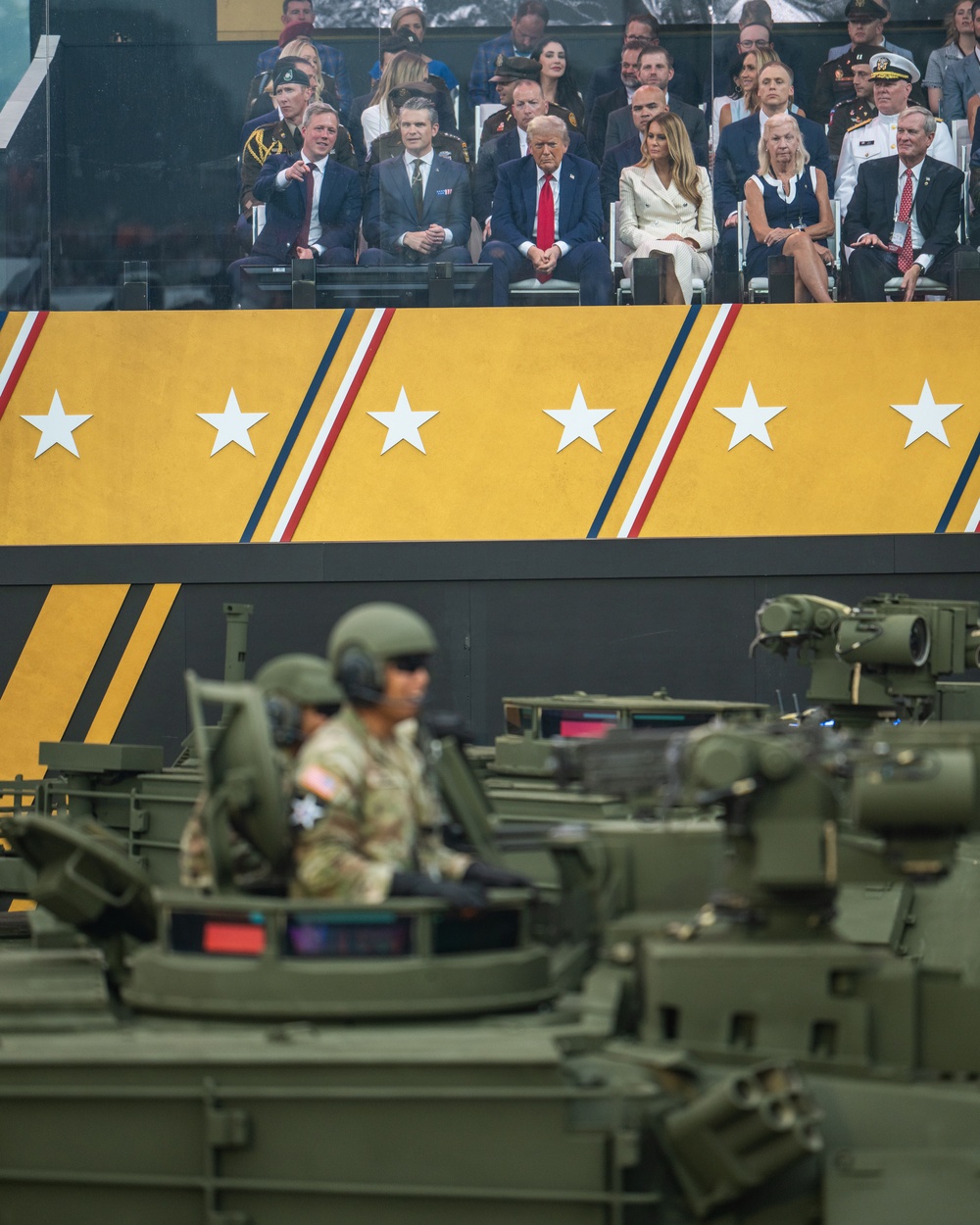 Army’s 250th Birthday Parade Pass in Review