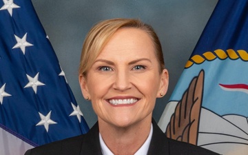 Navy leader tapped to helm DSCC, DLA Land and Maritime