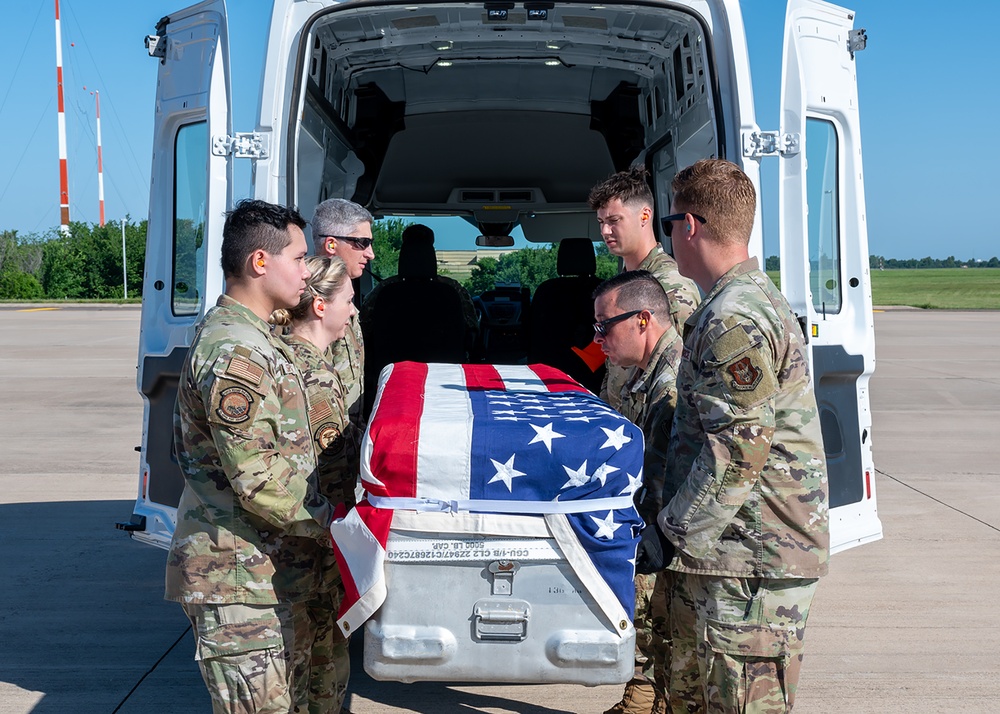 72 APS Dignified Transfer Training