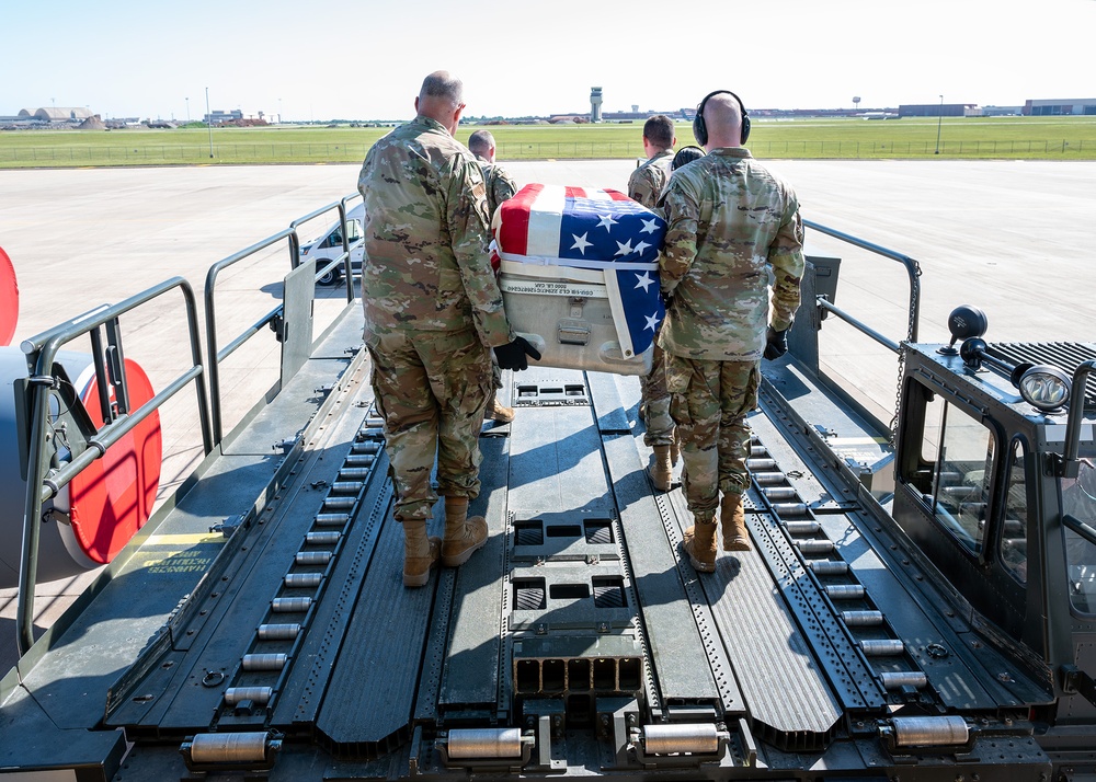 72 APS Dignified Transfer Training