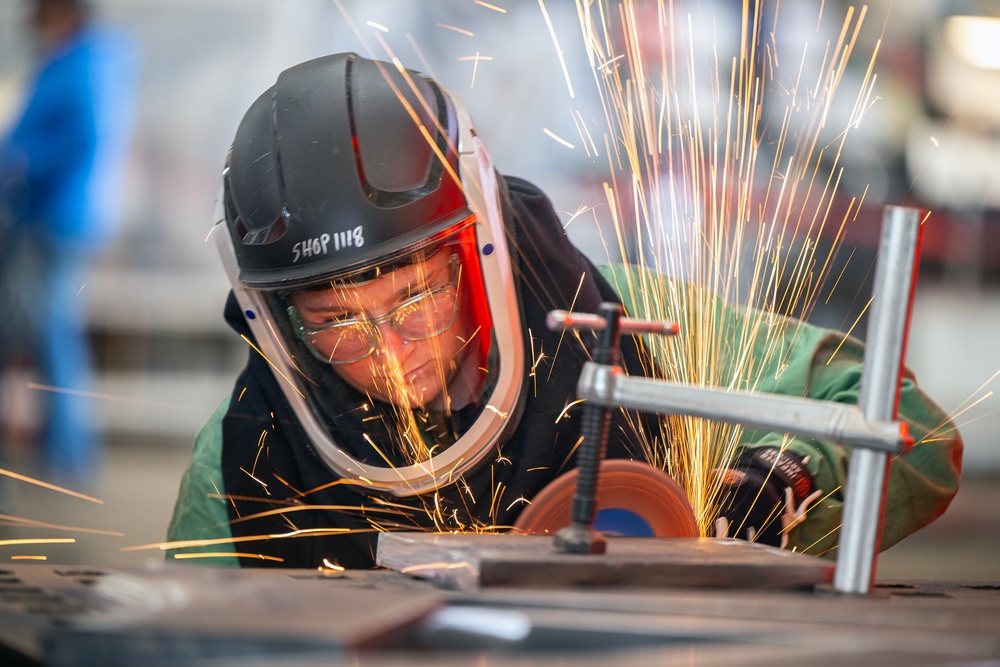 PSNS Apprenticeship Program