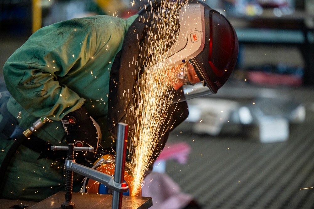 PSNS Apprenticeship Program