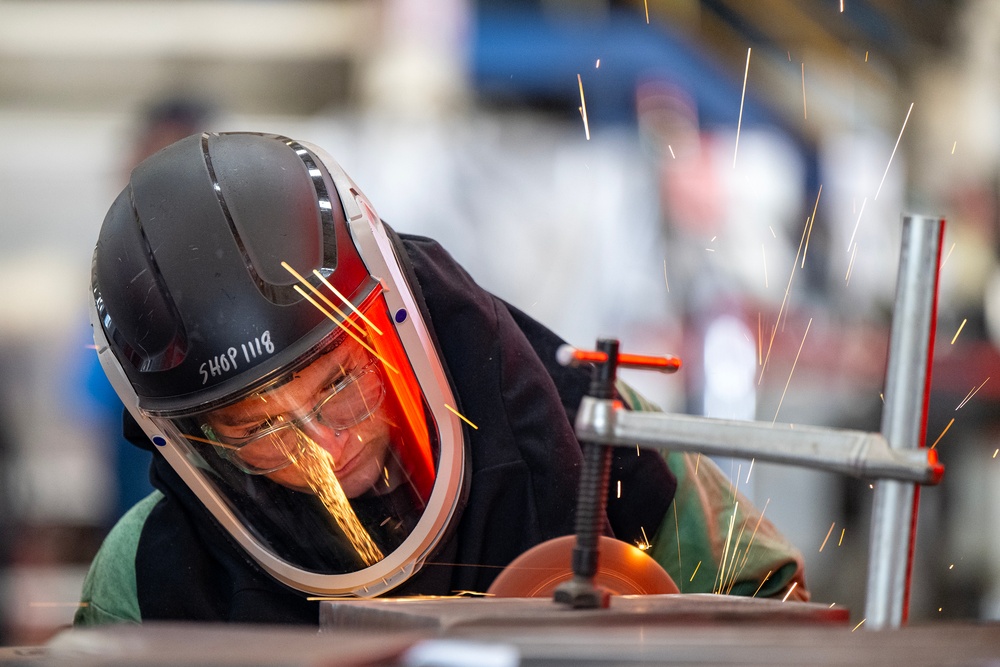PSNS Apprenticeship Program