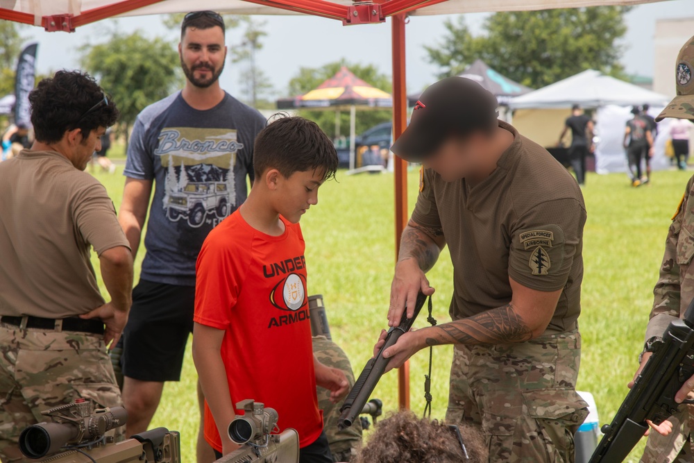 Red Empire Week Community Day